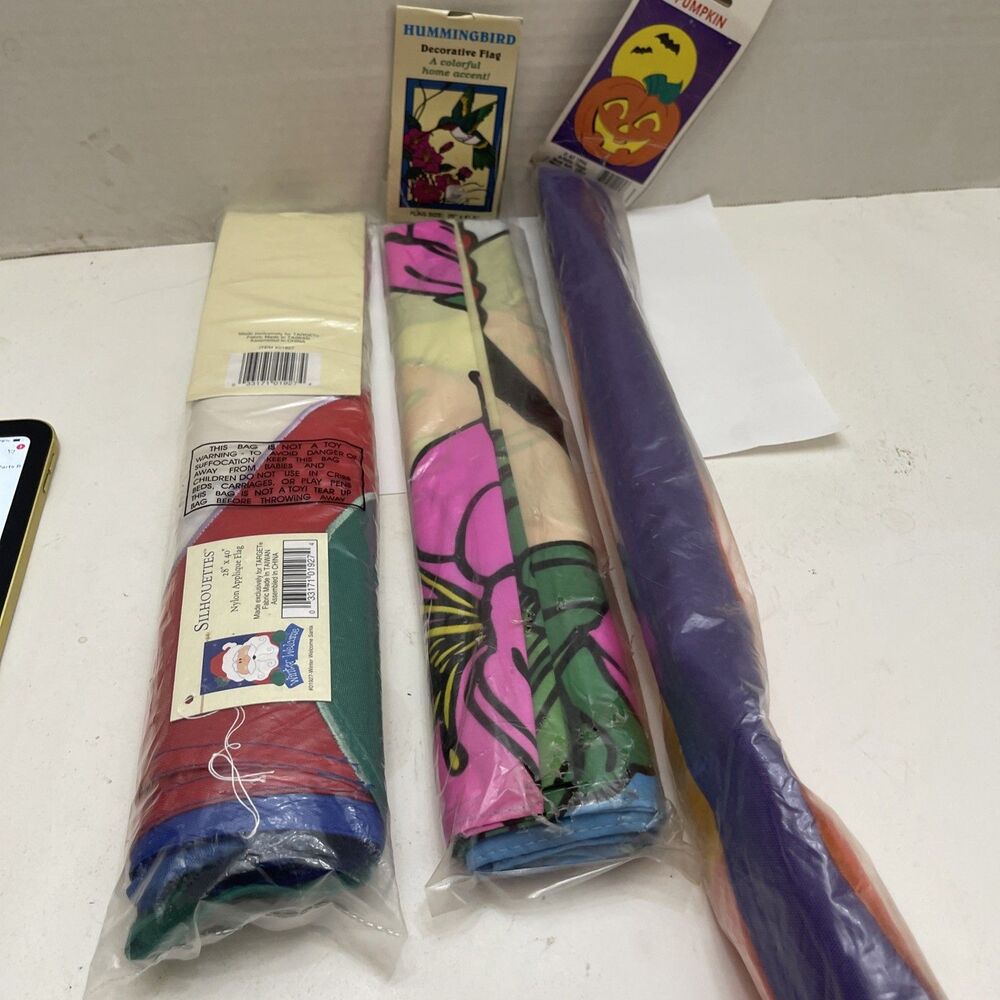Lot Of 3 Vintage Decorative Flags About 29”x 40” NOS Pumpkin Santa Humming Bird - Picture 3 of 6